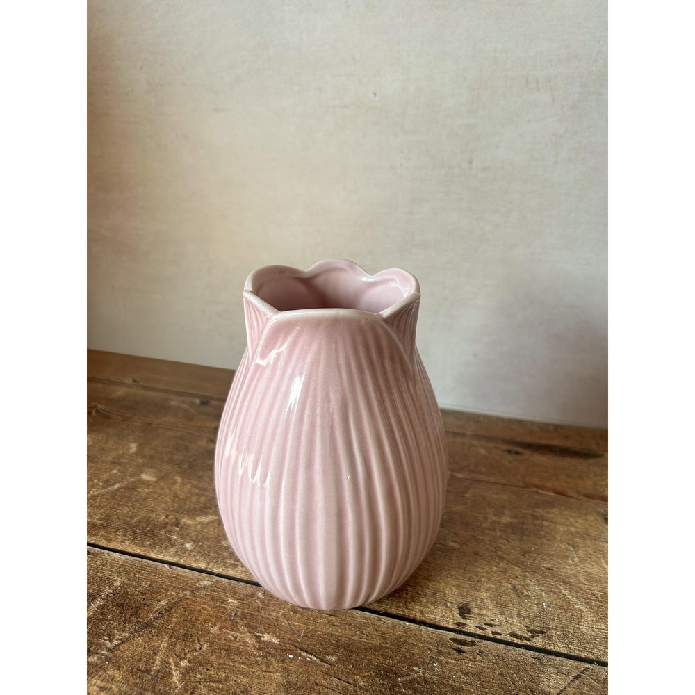 Vintage Pink Tulip Ceramic Vase β Ribbed Farmhouse Cottagecore Decor - Picture 5 of 11
